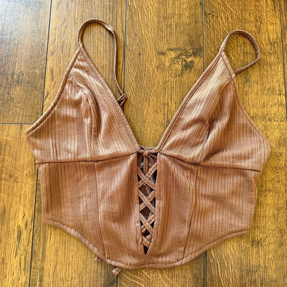 URBAN OUTFITTERS Crop Top